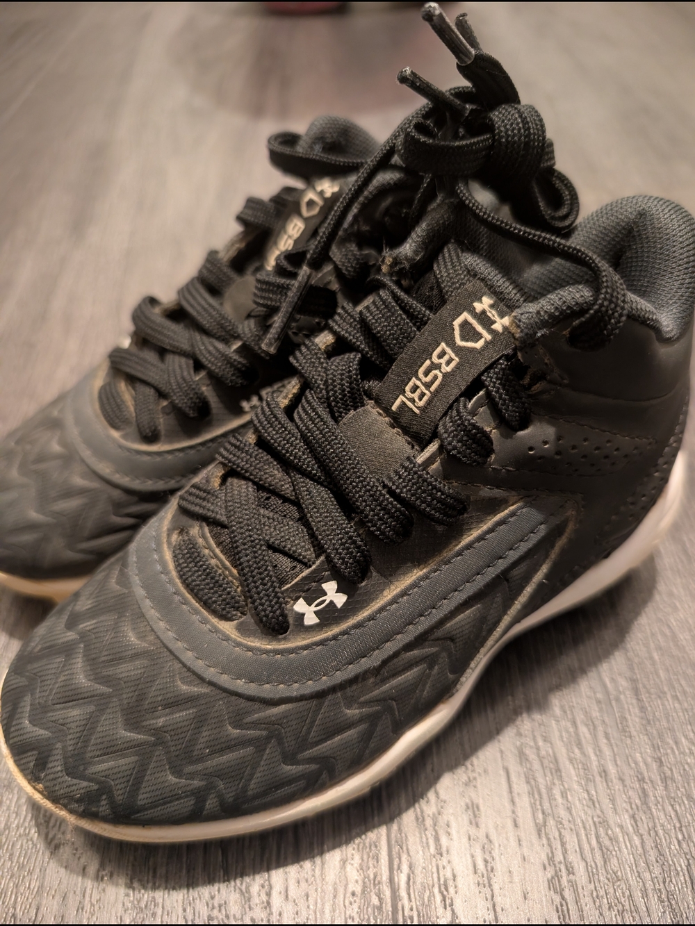 Under Armour Kids' Black Athletic Baseball Shoes